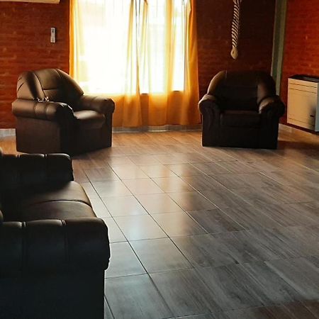 Alquiler Temporario En Trelew Exteriör bild